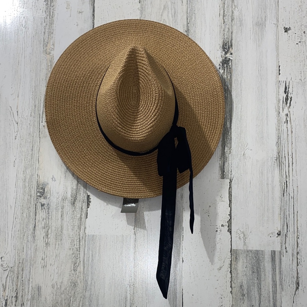 0122 Vince Camuto Tan Hat with Black Ribbon